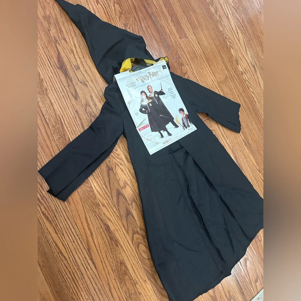 Harry Potter Kids Costume - size medium (7-8)